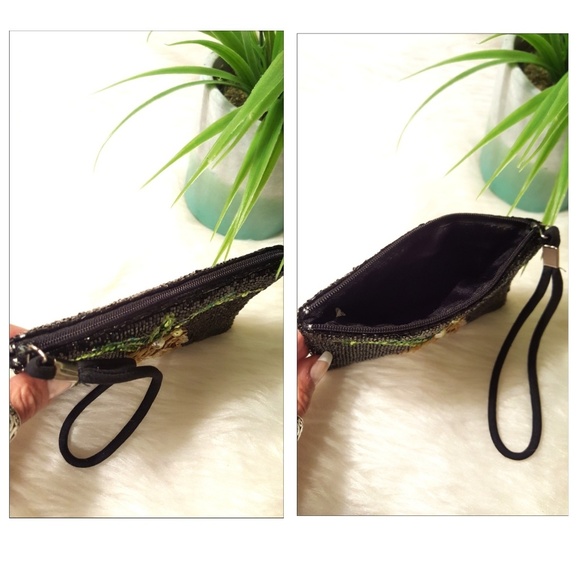 Bead & Sequin Pineapple Wristlet - Picture 5 of 8